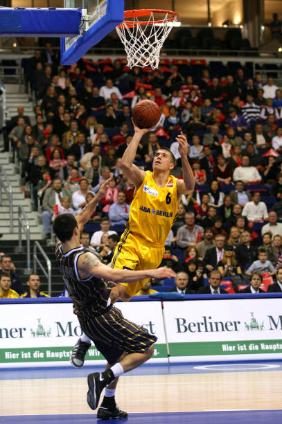 他的名字再 他的名字再