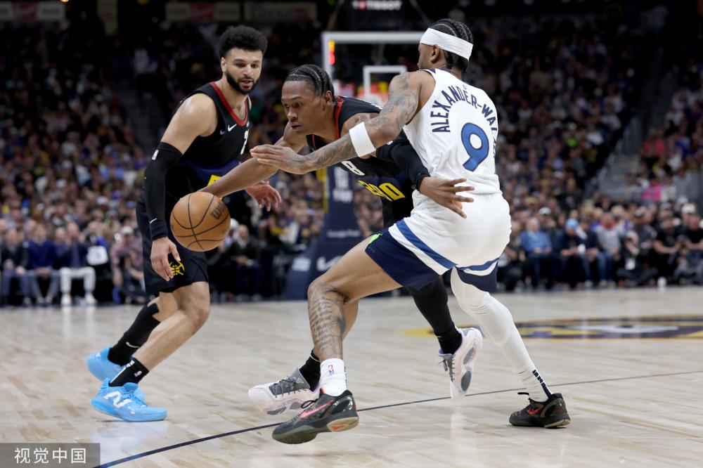 篮板球上的 篮板球上的