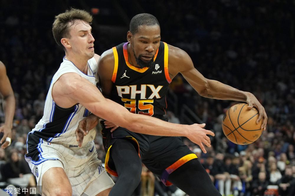 揭幕战的曝 揭幕战的曝